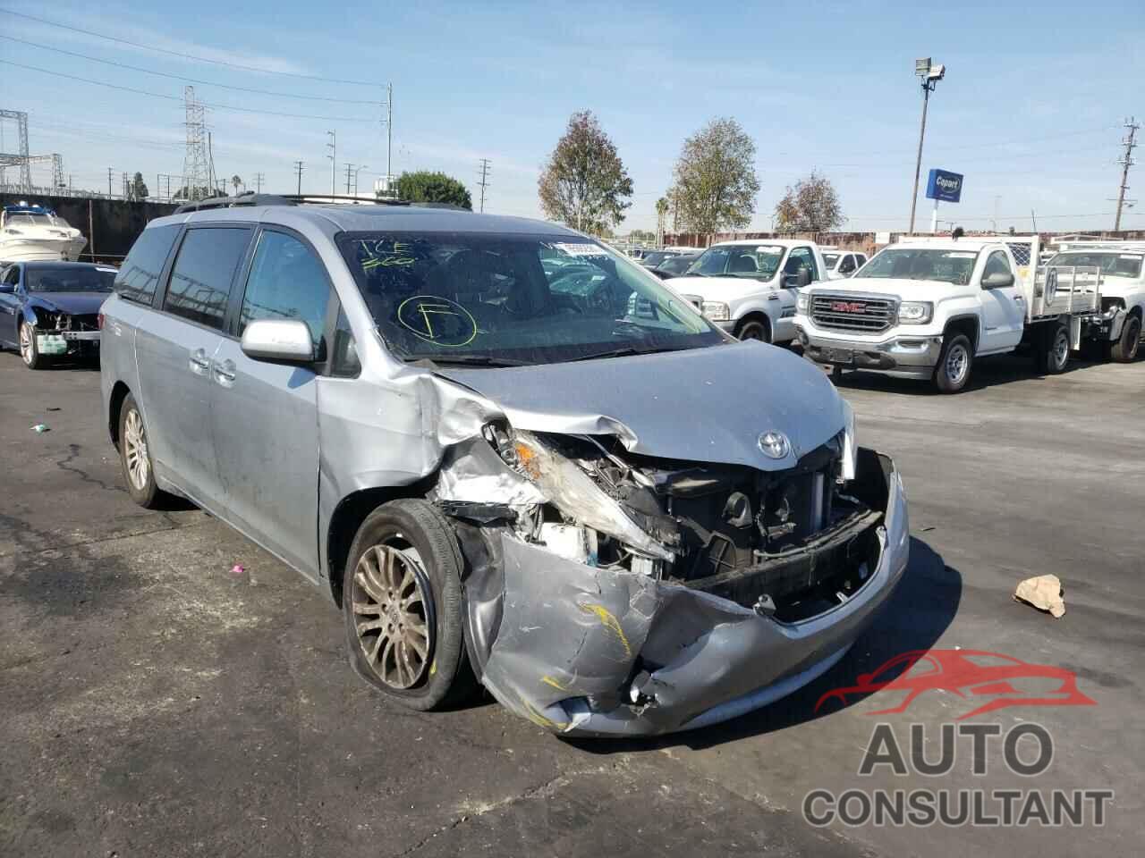 TOYOTA SIENNA 2017 - 5TDYZ3DC6HS847645