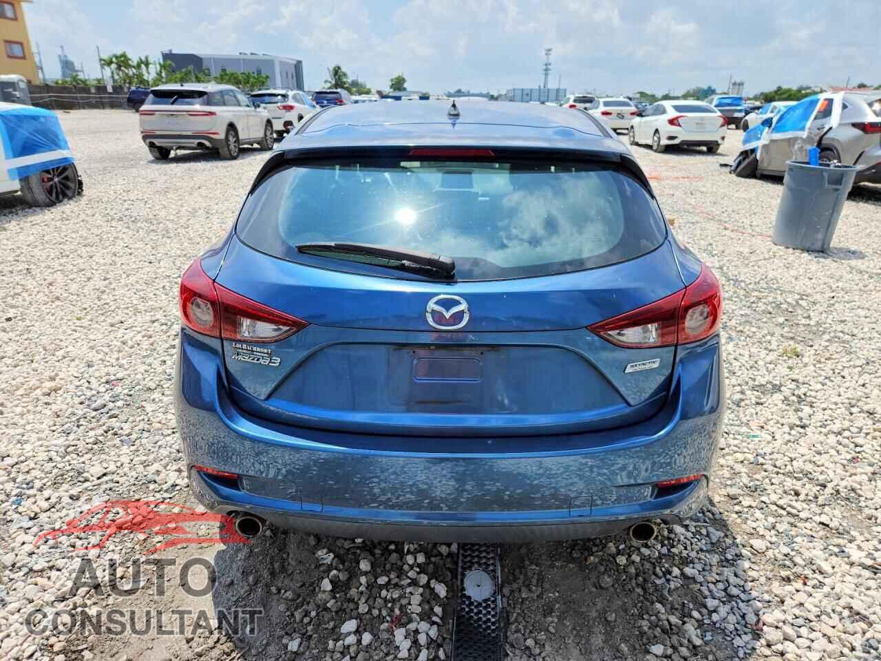 MAZDA 3 2018 - 3MZBN1L34JM161839
