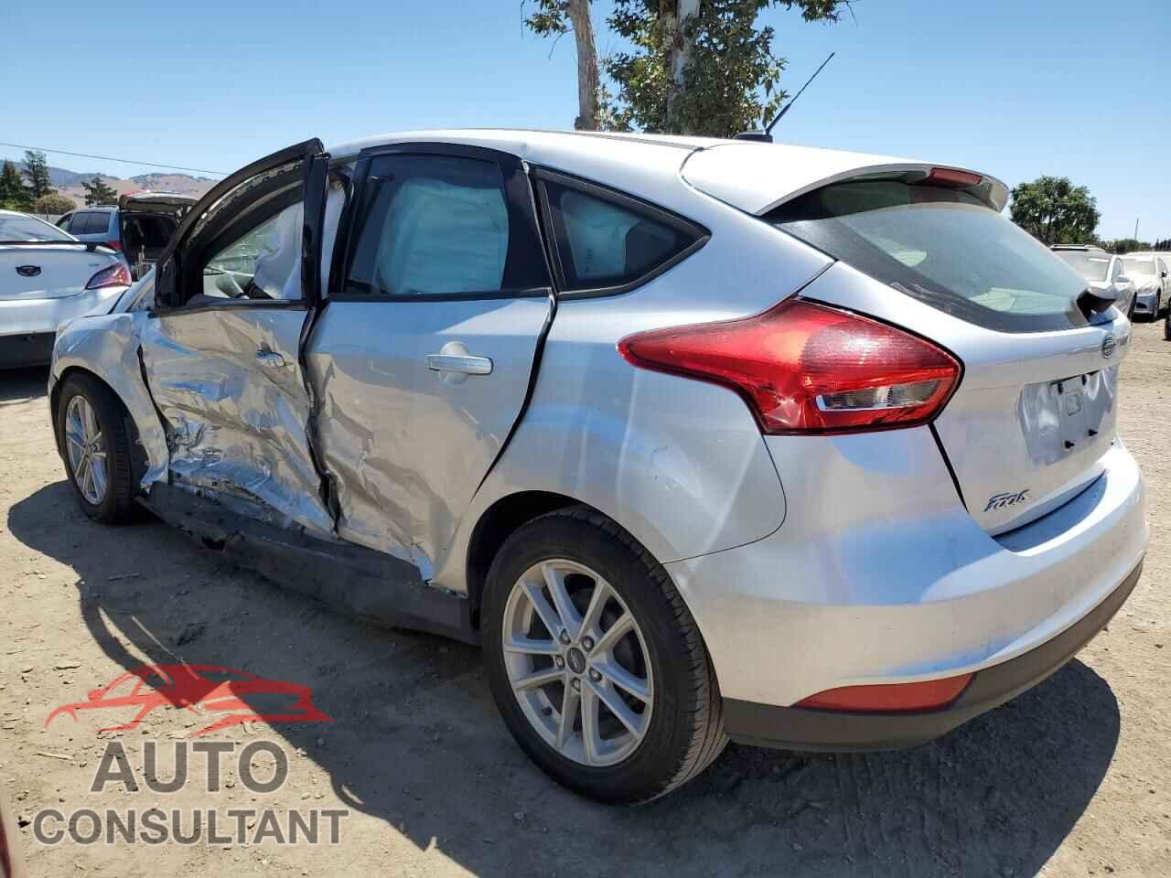 FORD FOCUS 2017 - 1FADP3K26HL232020