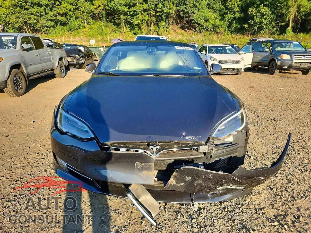 TESLA MODEL S 2018 - 5YJSA1E23JF282952