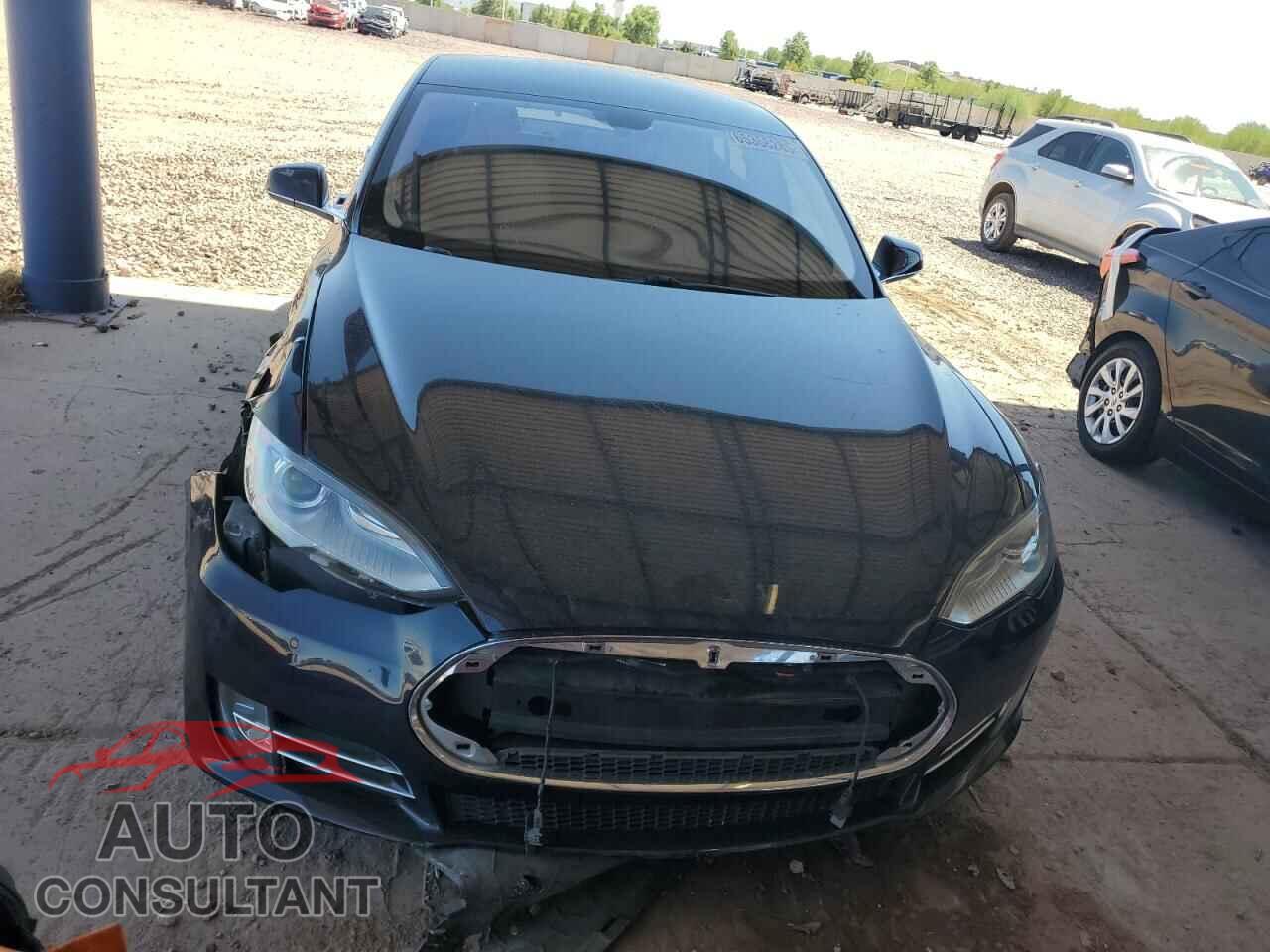 TESLA MODEL S 2014 - 5YJSA1H11EFP26757