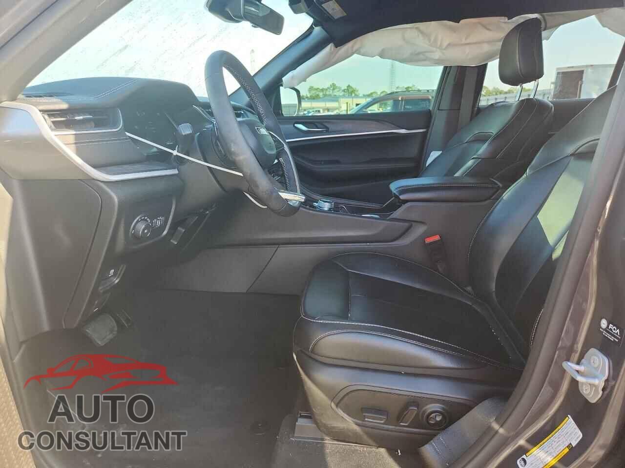 JEEP CHEROKEE 2025 - 1C4RJGBGXSC355637