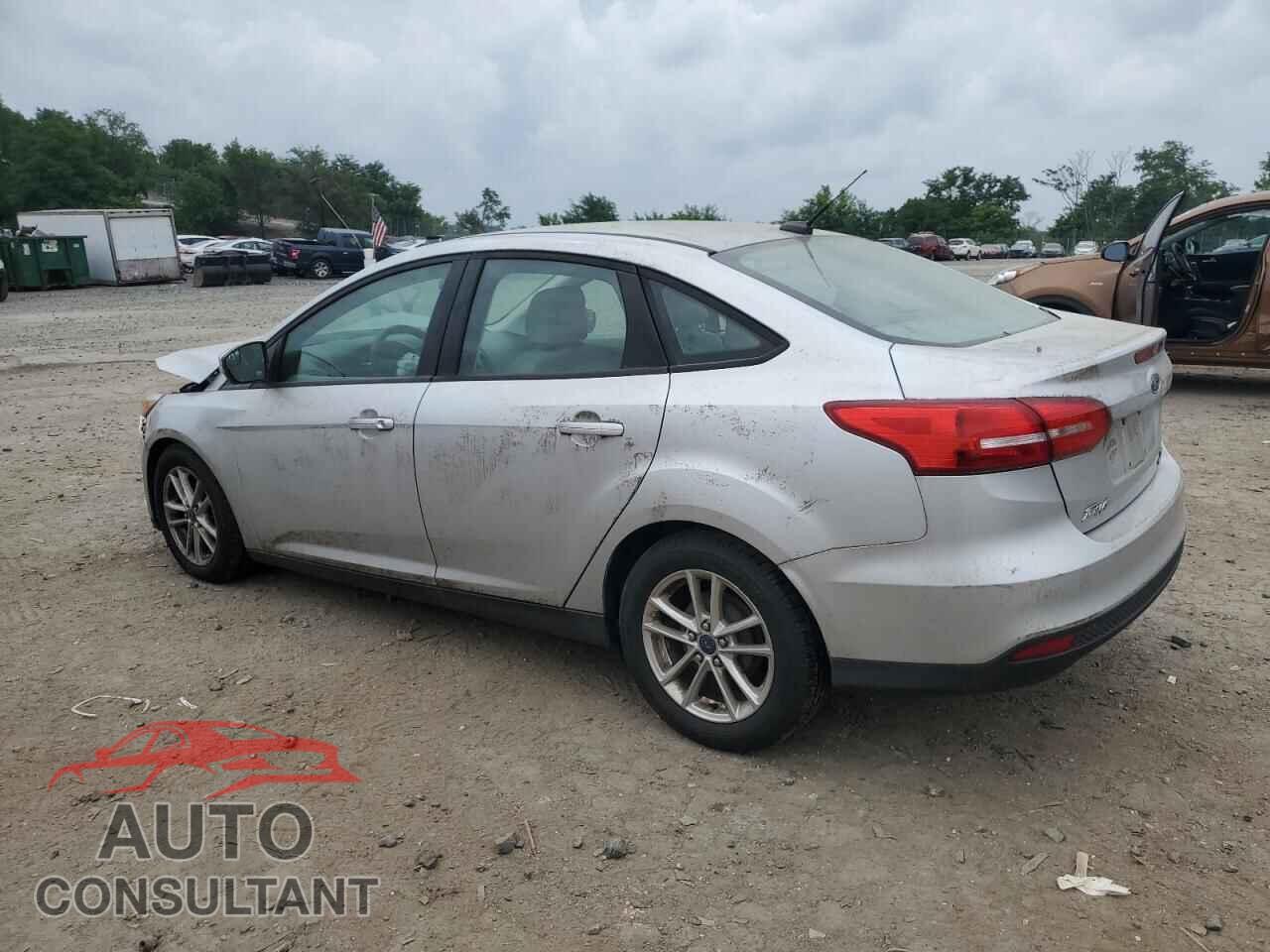 FORD FOCUS 2015 - 1FADP3F21FL349687