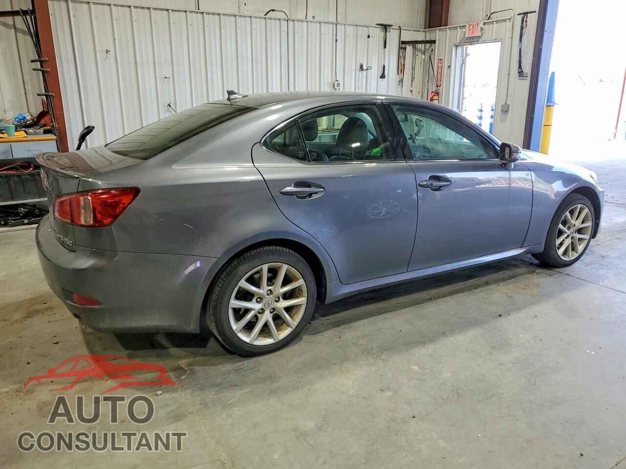LEXUS IS 2012 - JTHCF5C20C5060341