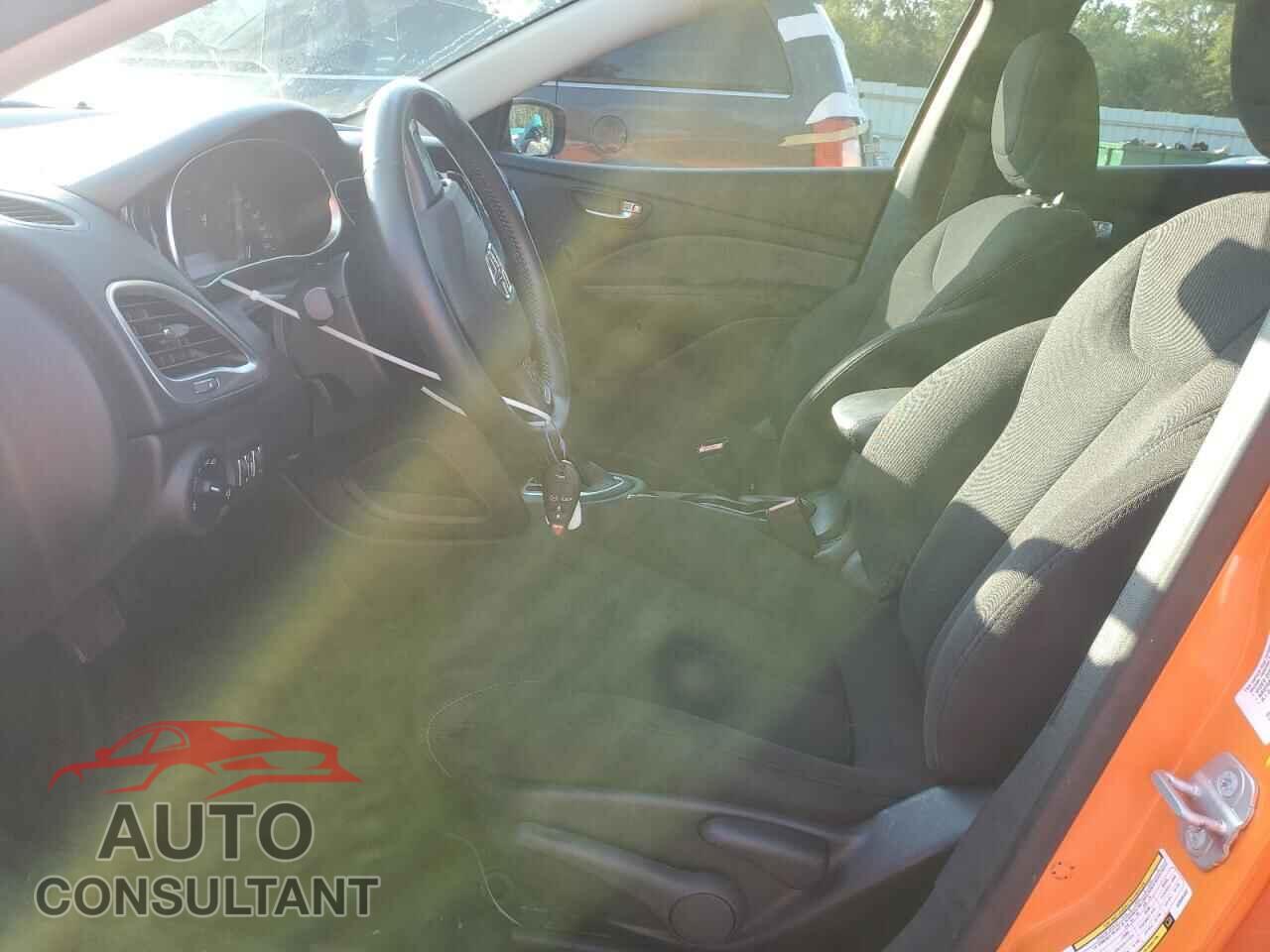DODGE DART 2013 - 1C3CDFBA0DD335403