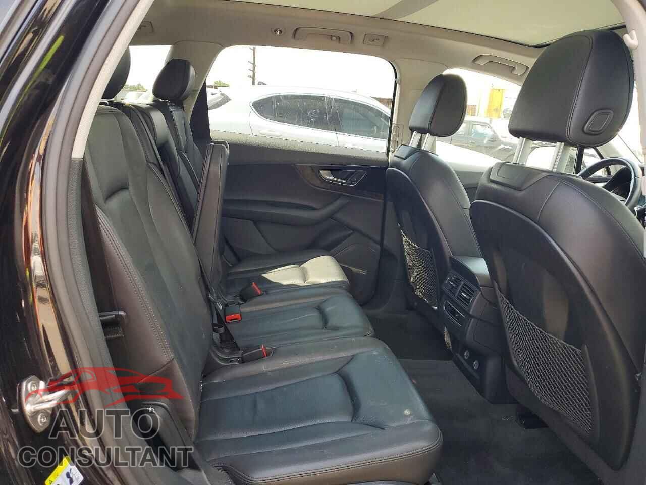 AUDI Q7 2018 - WA1LAAF73JD042364