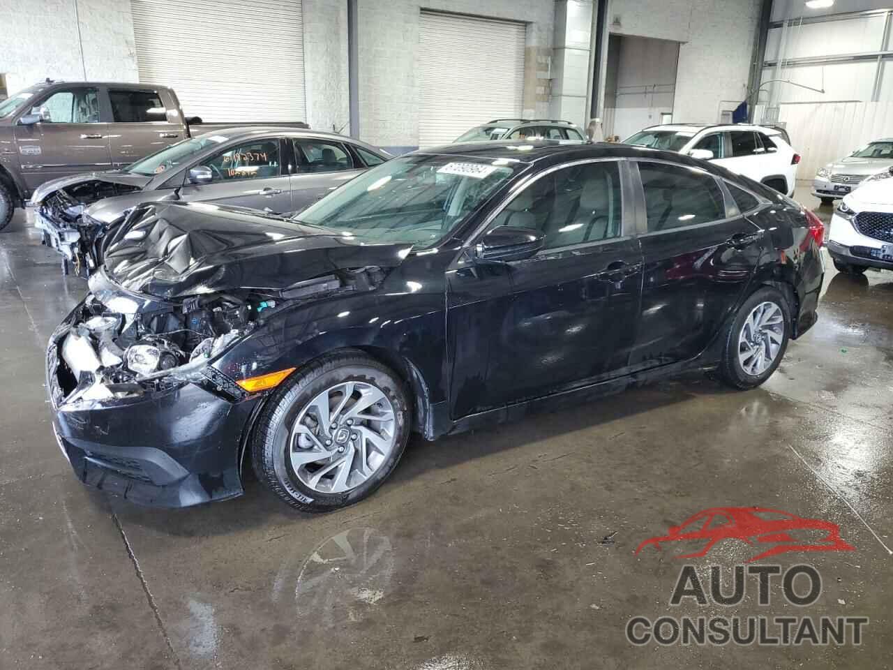 HONDA CIVIC 2018 - 19XFC2F73JE028952