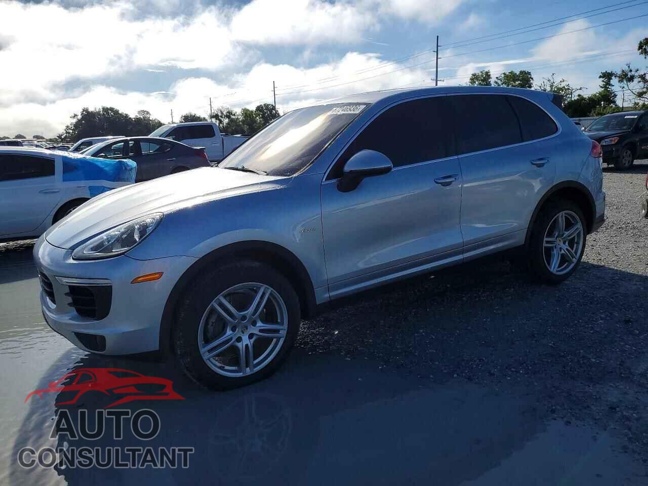 PORSCHE CAYENNE 2016 - WP1AF2A26GKA44922