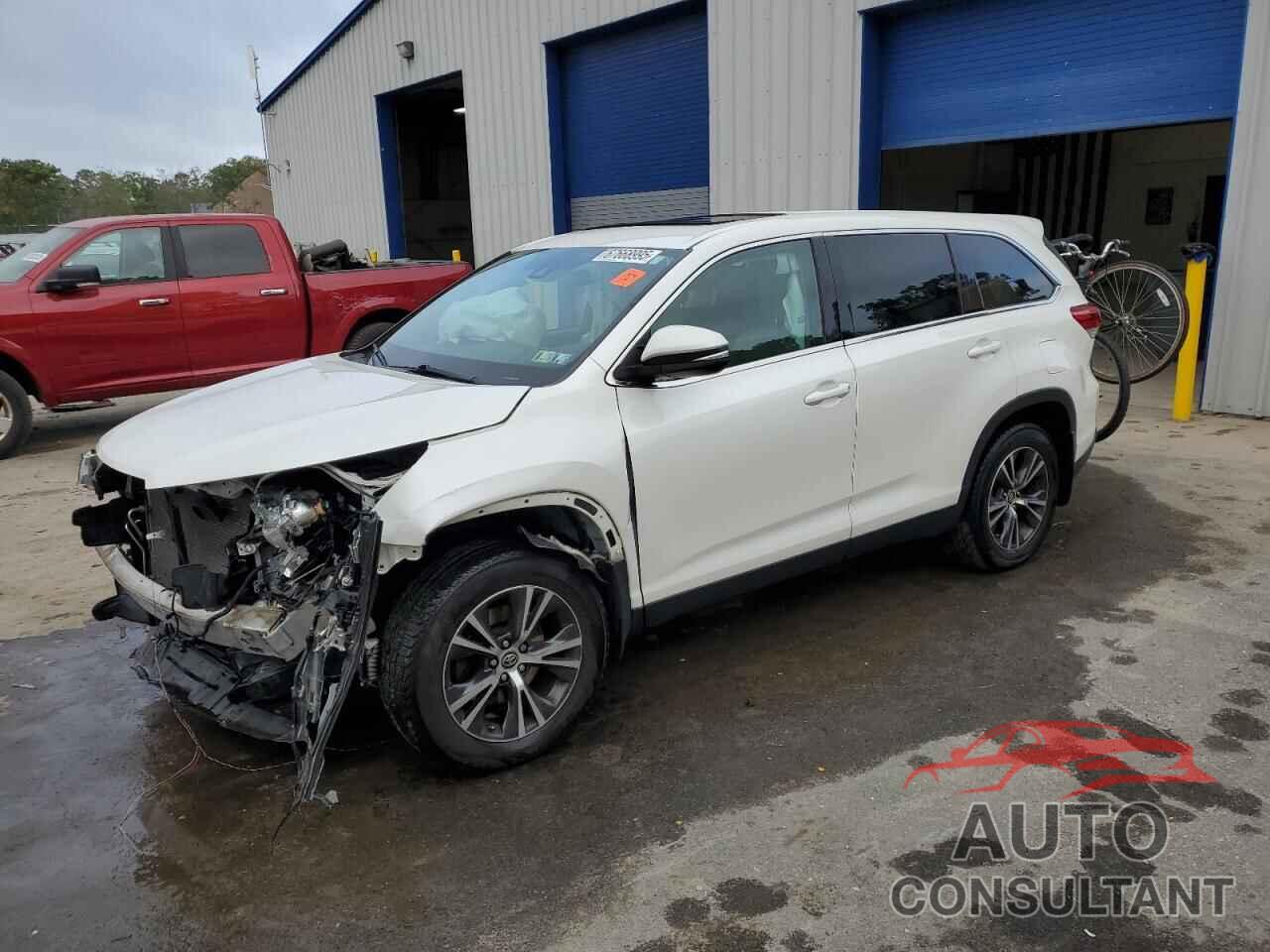 TOYOTA HIGHLANDER 2019 - 5TDBZRFH5KS918536