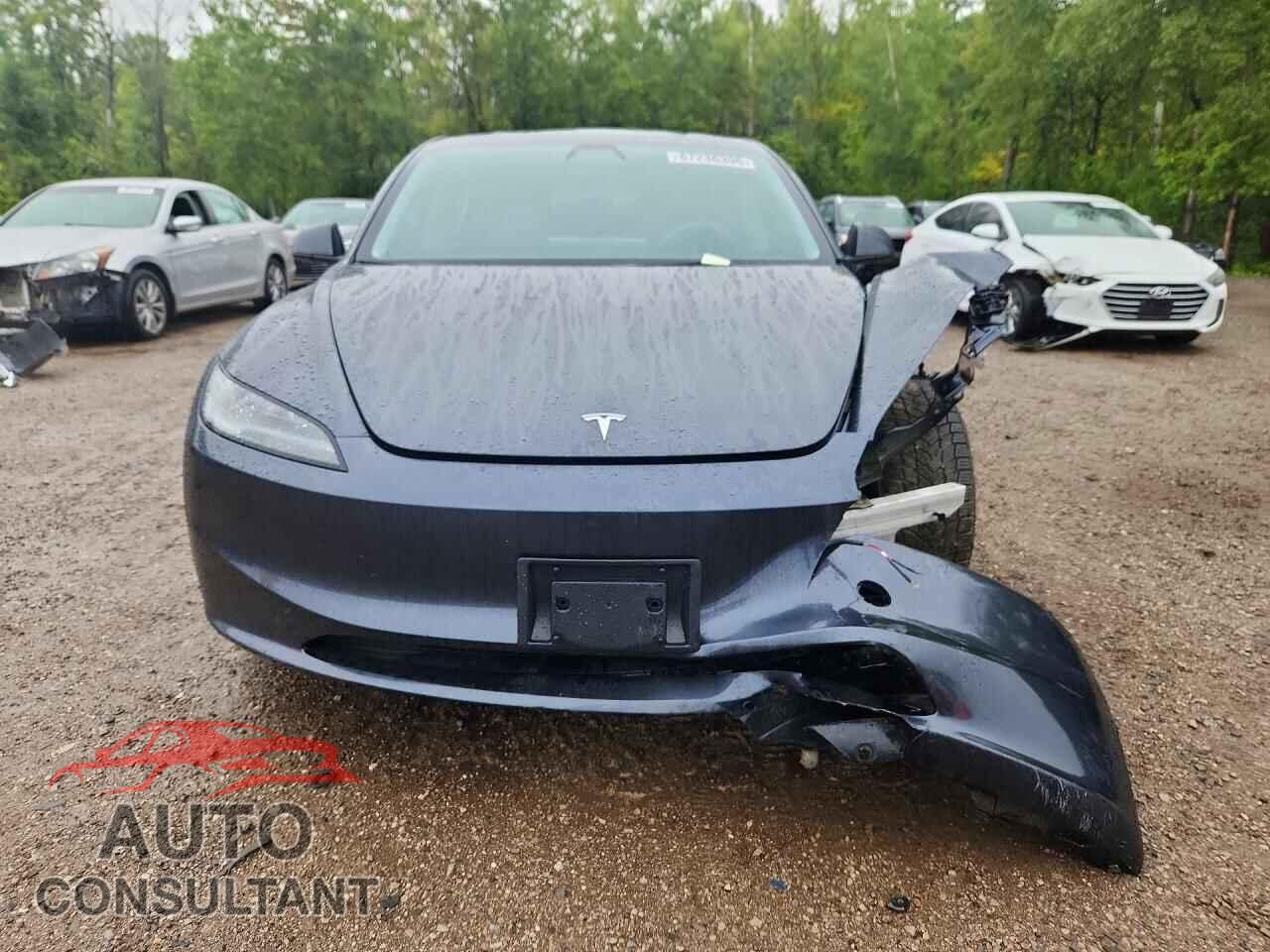 TESLA MODEL 3 2024 - LRW3E7FA9RC201069
