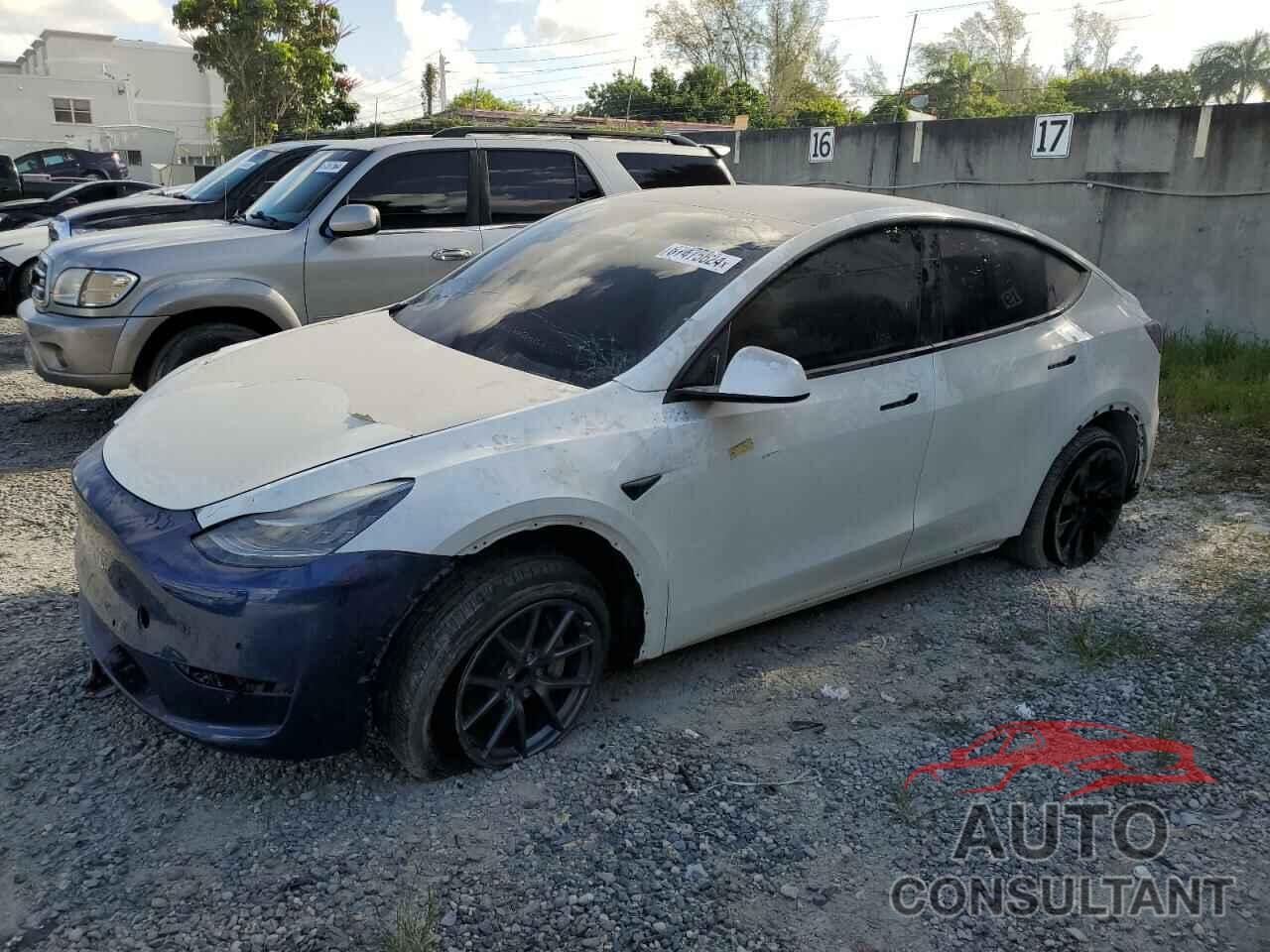 TESLA MODEL Y 2022 - 7SAYGDEE9NF419647