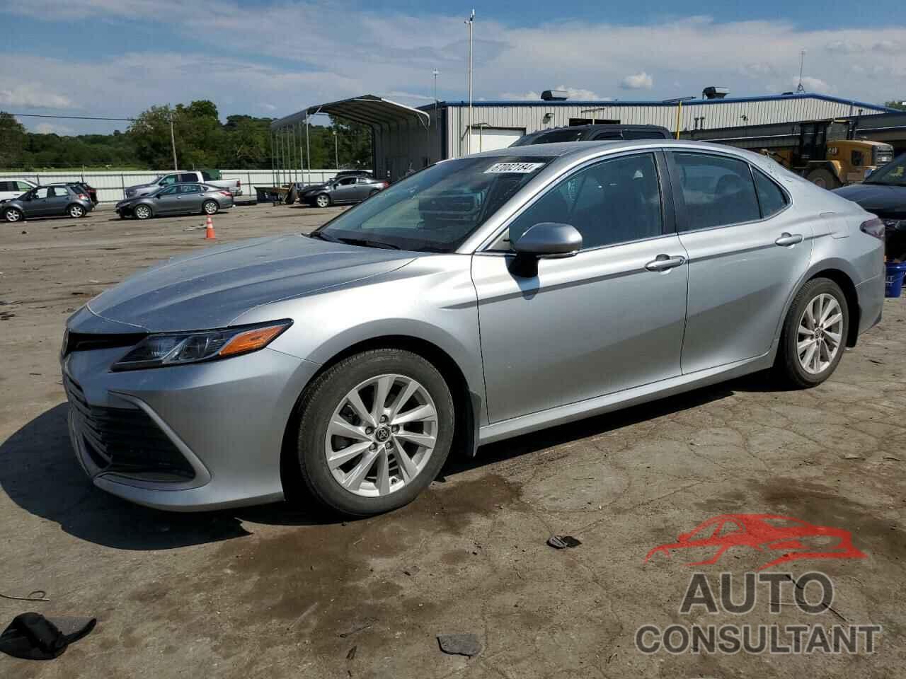 TOYOTA CAMRY 2022 - 4T1R11AK8NU056547