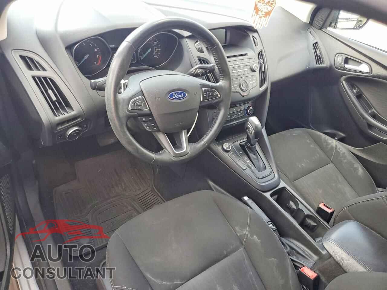FORD FOCUS 2015 - 1FADP3F23FL280498