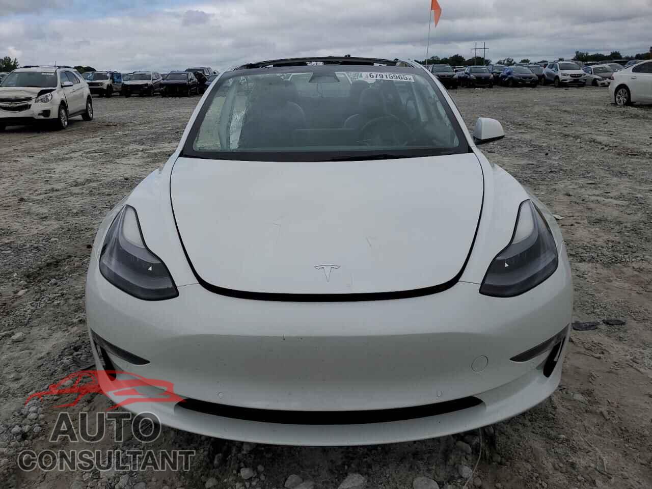 TESLA MODEL 3 2022 - 5YJ3E1EB7NF226897