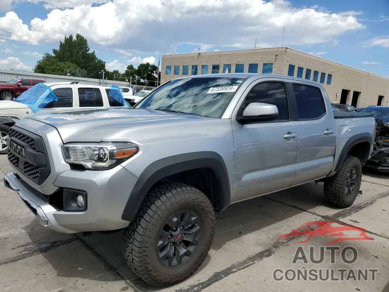 TOYOTA TACOMA 2019 - 5TFCZ5AN1KX170310