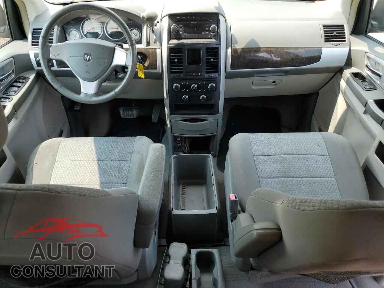 DODGE CARAVAN 2010 - 2D4RN5D11AR269031