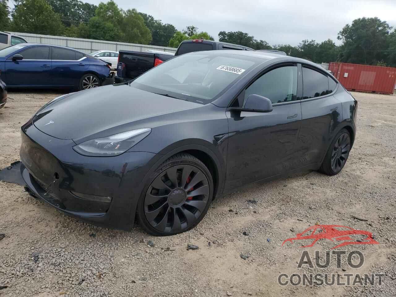 TESLA MODEL Y 2024 - 7SAYGDEF3RF028301