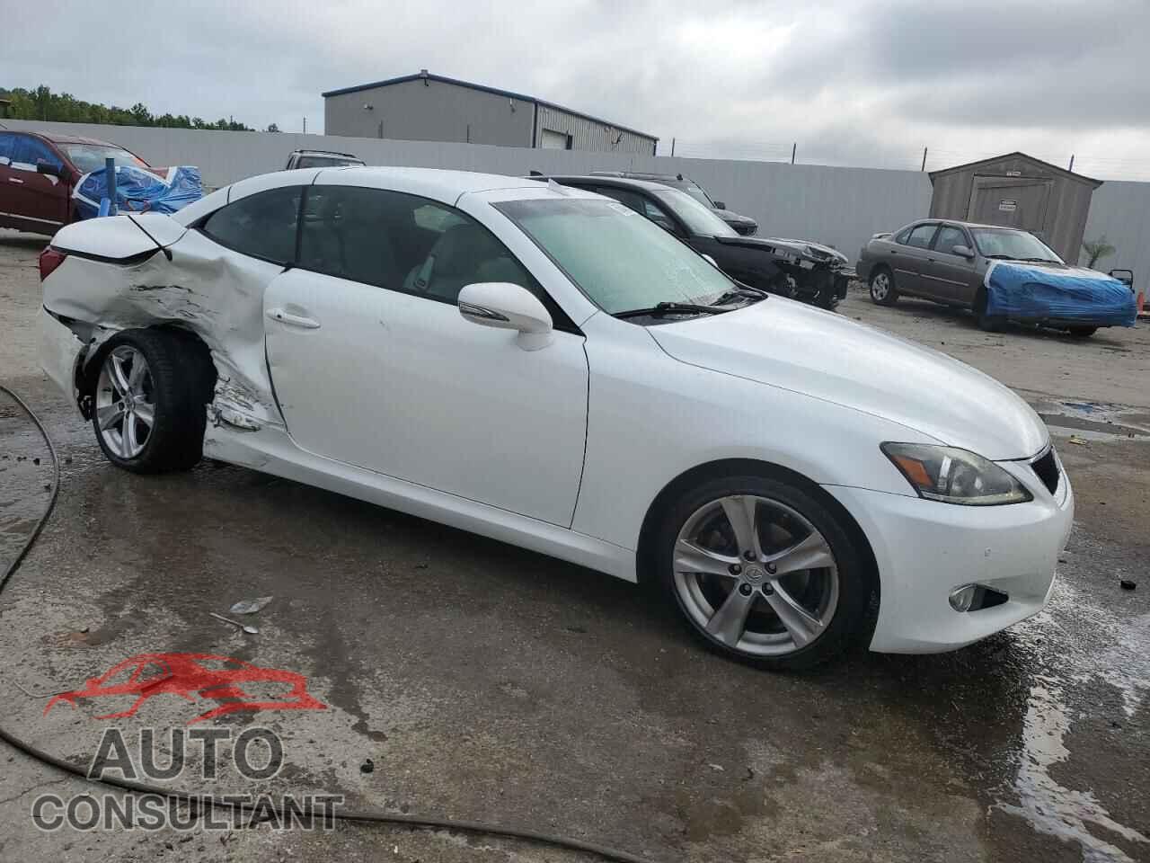 LEXUS IS 2011 - JTHFF2C21B2517962