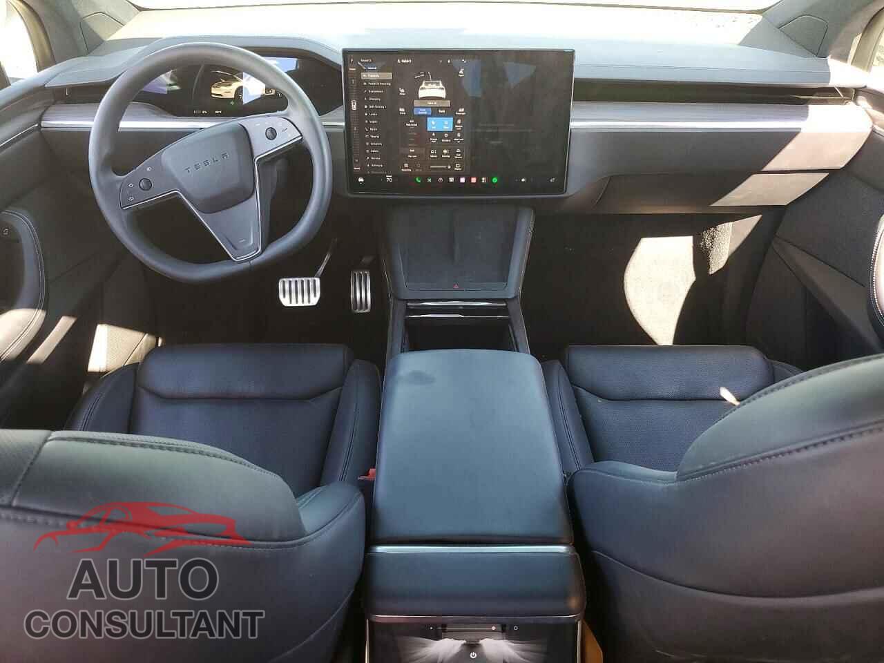 TESLA MODEL X 2023 - 7SAXCDE57PF425618