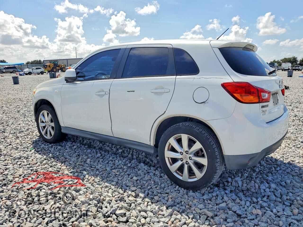MITSUBISHI OUTLANDER 2015 - 4A4AP3AU6FE044480