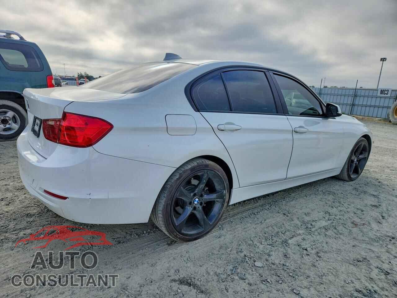 BMW 3 SERIES 2012 - WBA3A5G5XCNN65739