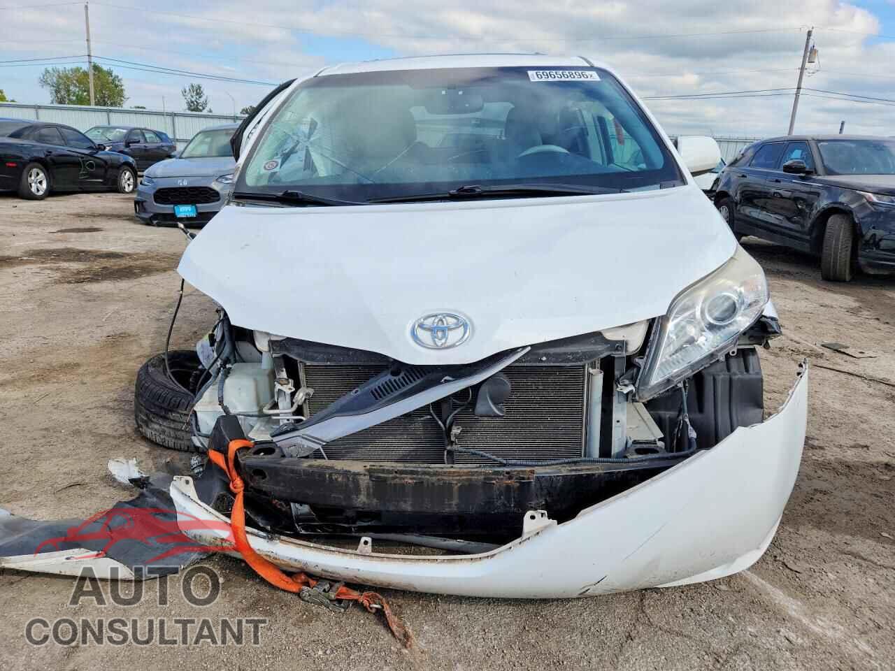 TOYOTA SIENNA 2012 - 5TDYK3DC8CS273210