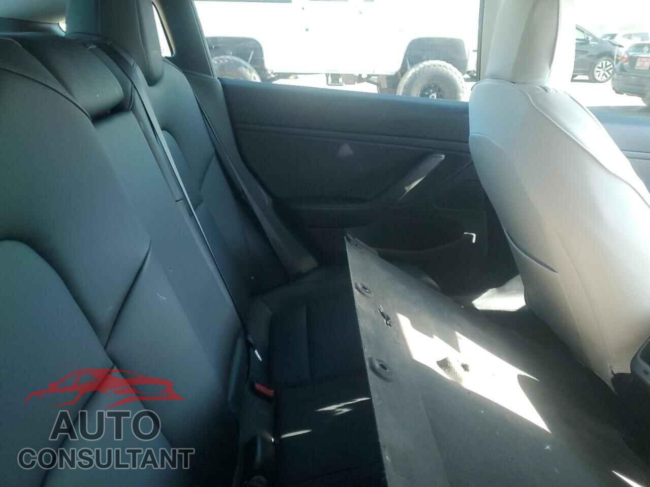 TESLA MODEL 3 2018 - 5YJ3E1EA0JF006650