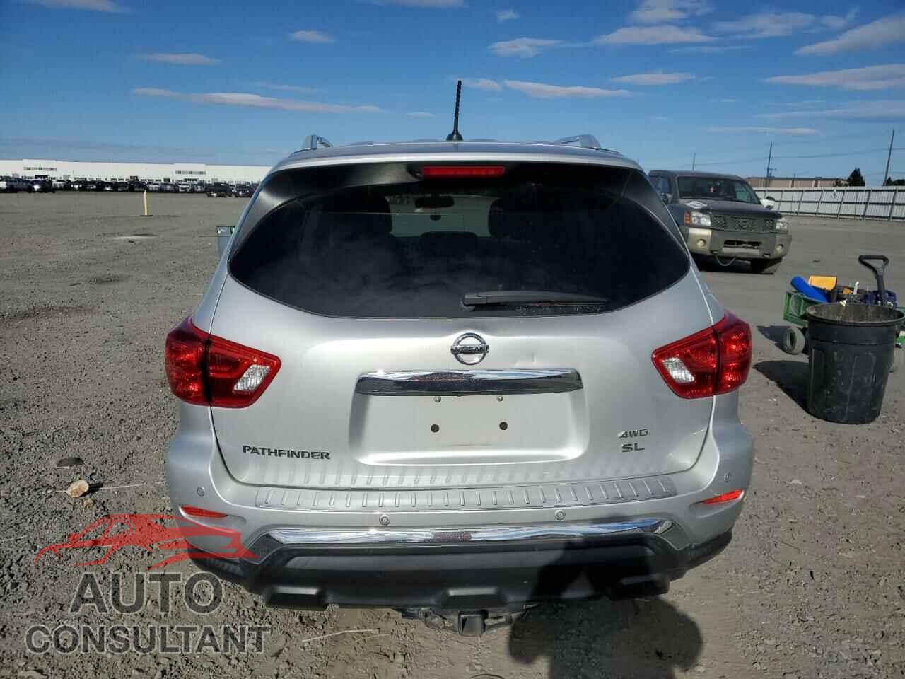 NISSAN PATHFINDER 2017 - 5N1DR2MM1HC650722