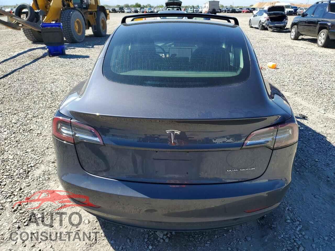 TESLA MODEL 3 2018 - 5YJ3E1EB7JF091009