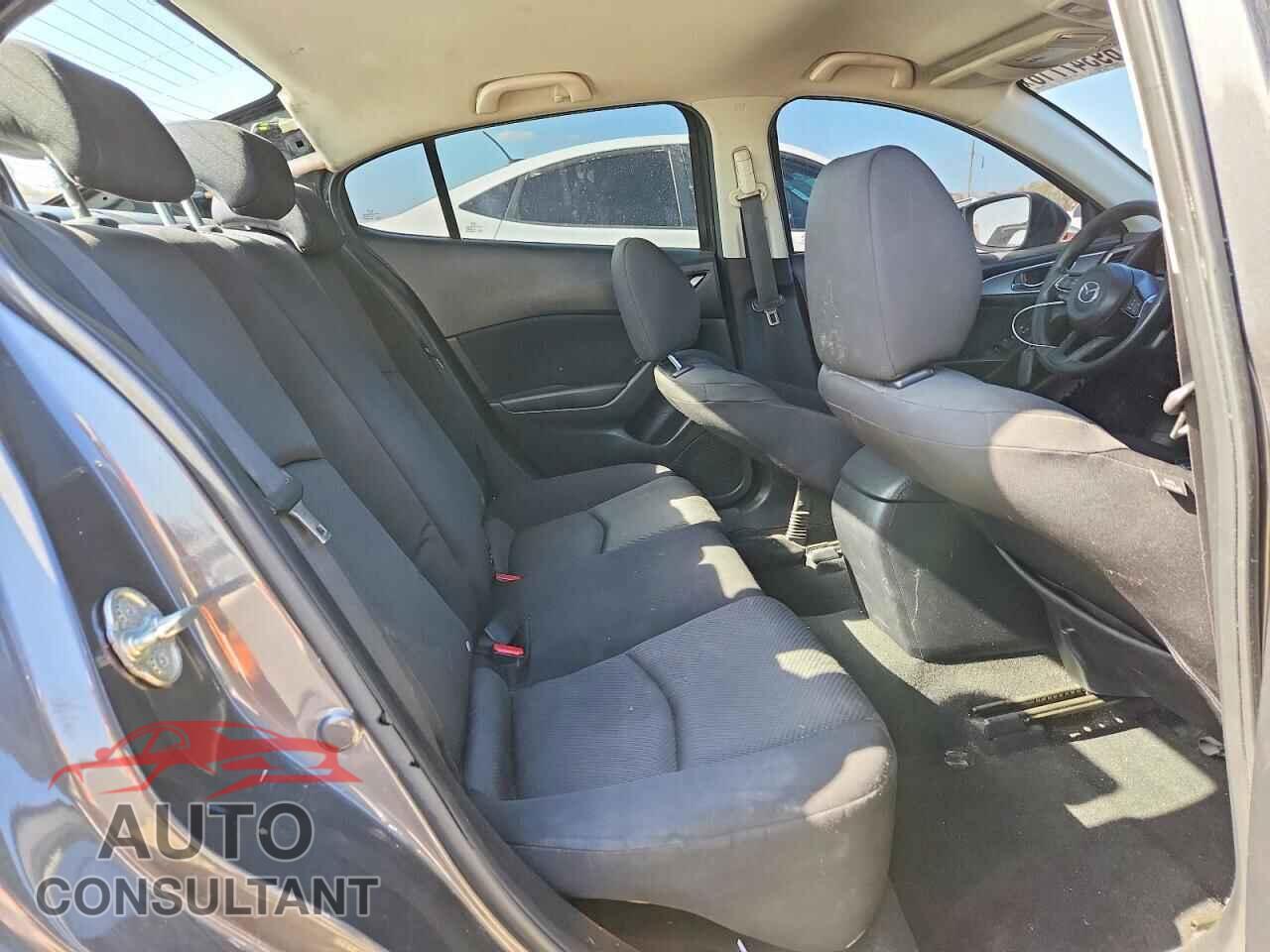 MAZDA 3 2017 - 3MZBN1U71HM153709