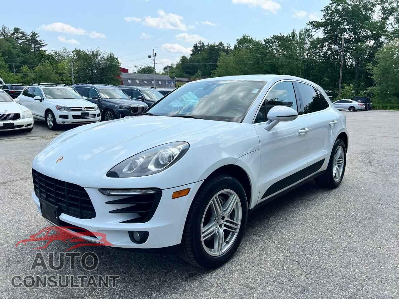 PORSCHE MACAN 2016 - WP1AB2A59GLB40365