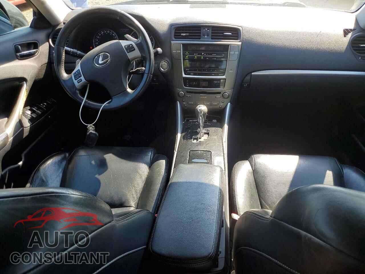 LEXUS IS 2013 - JTHCF5C28D5061352