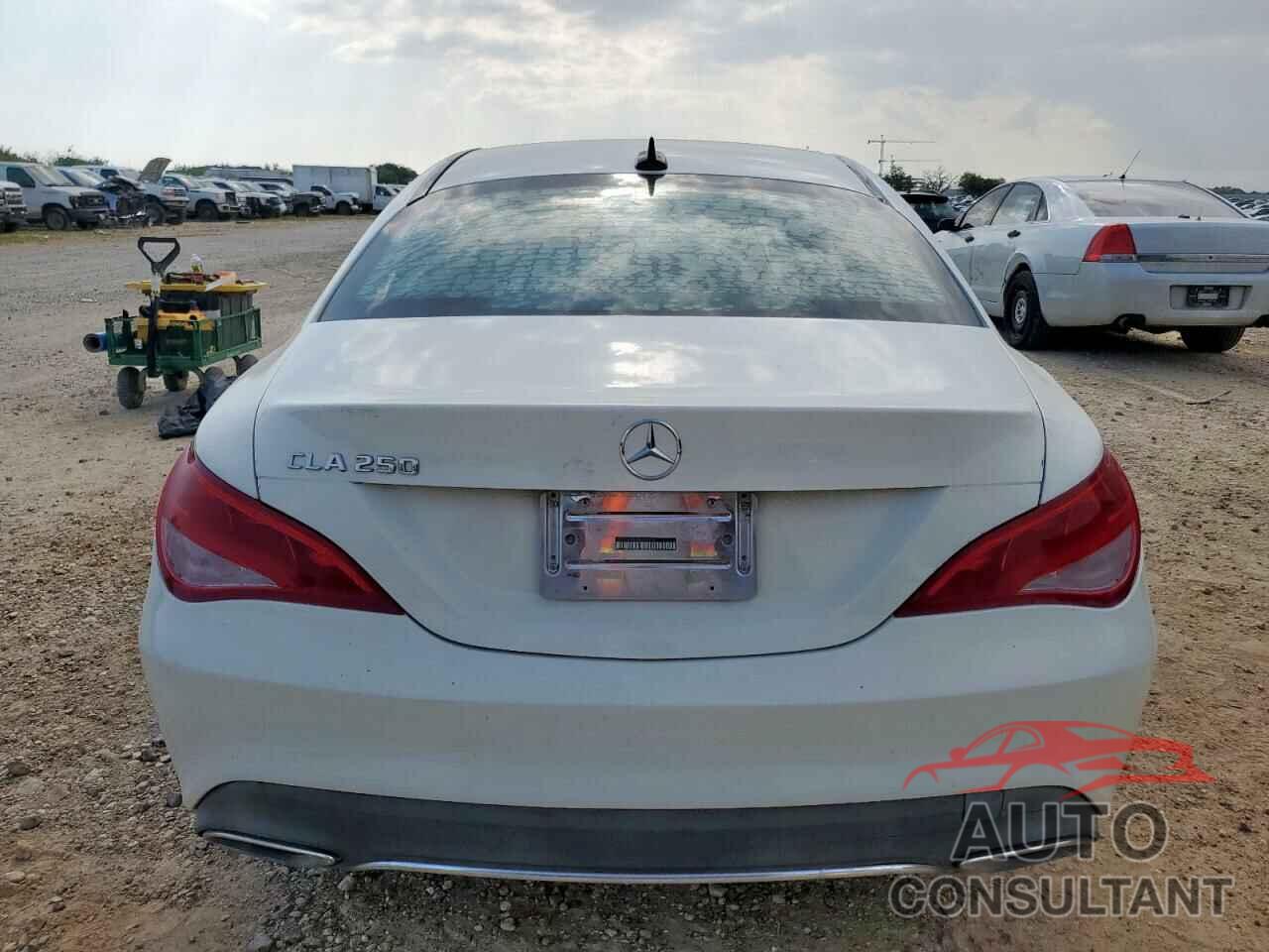 MERCEDES-BENZ CLA-CLASS 2017 - WDDSJ4EBXHN468135