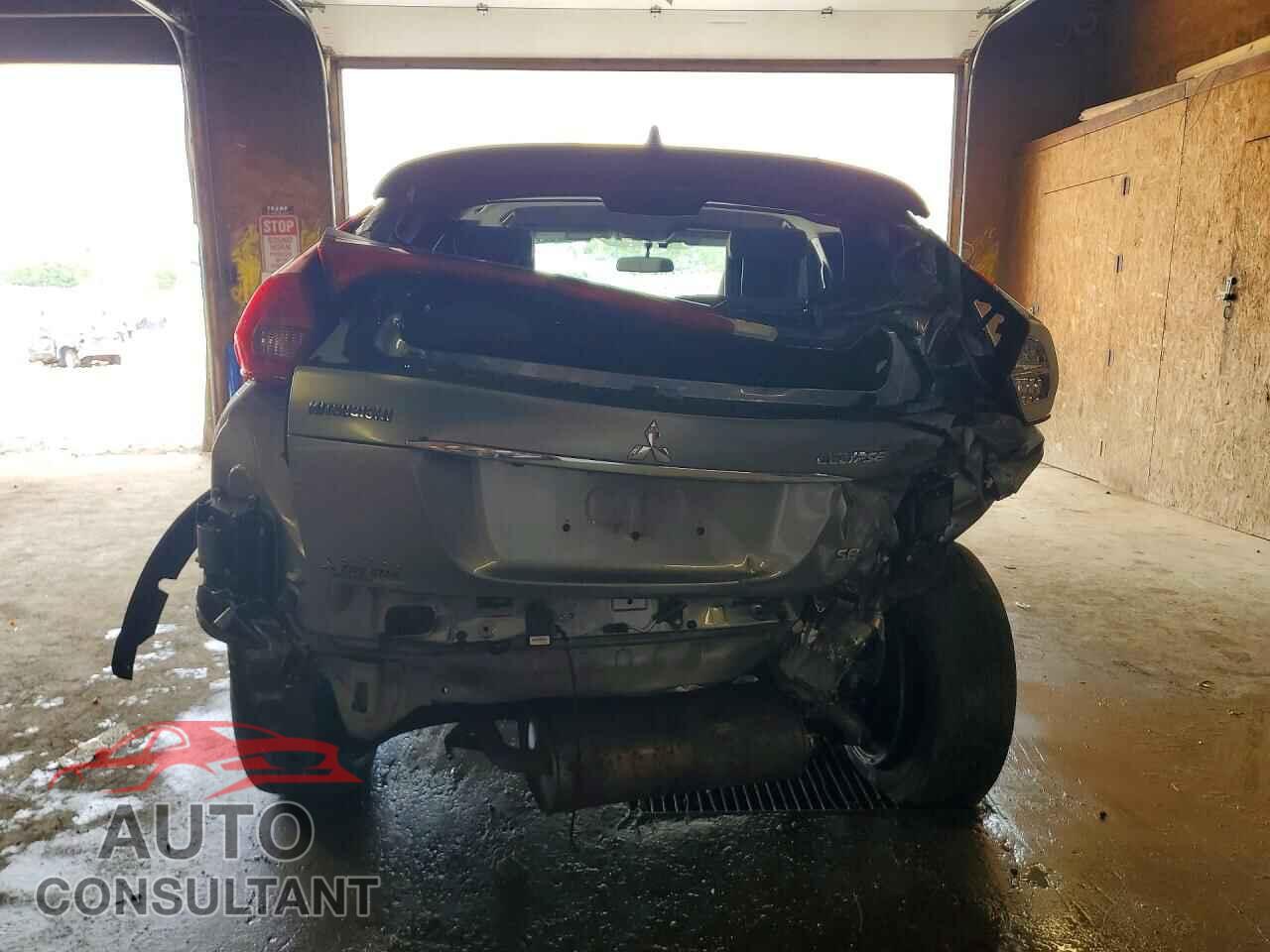 MITSUBISHI ECLIPSE 2018 - JA4AT5AA5JZ040355