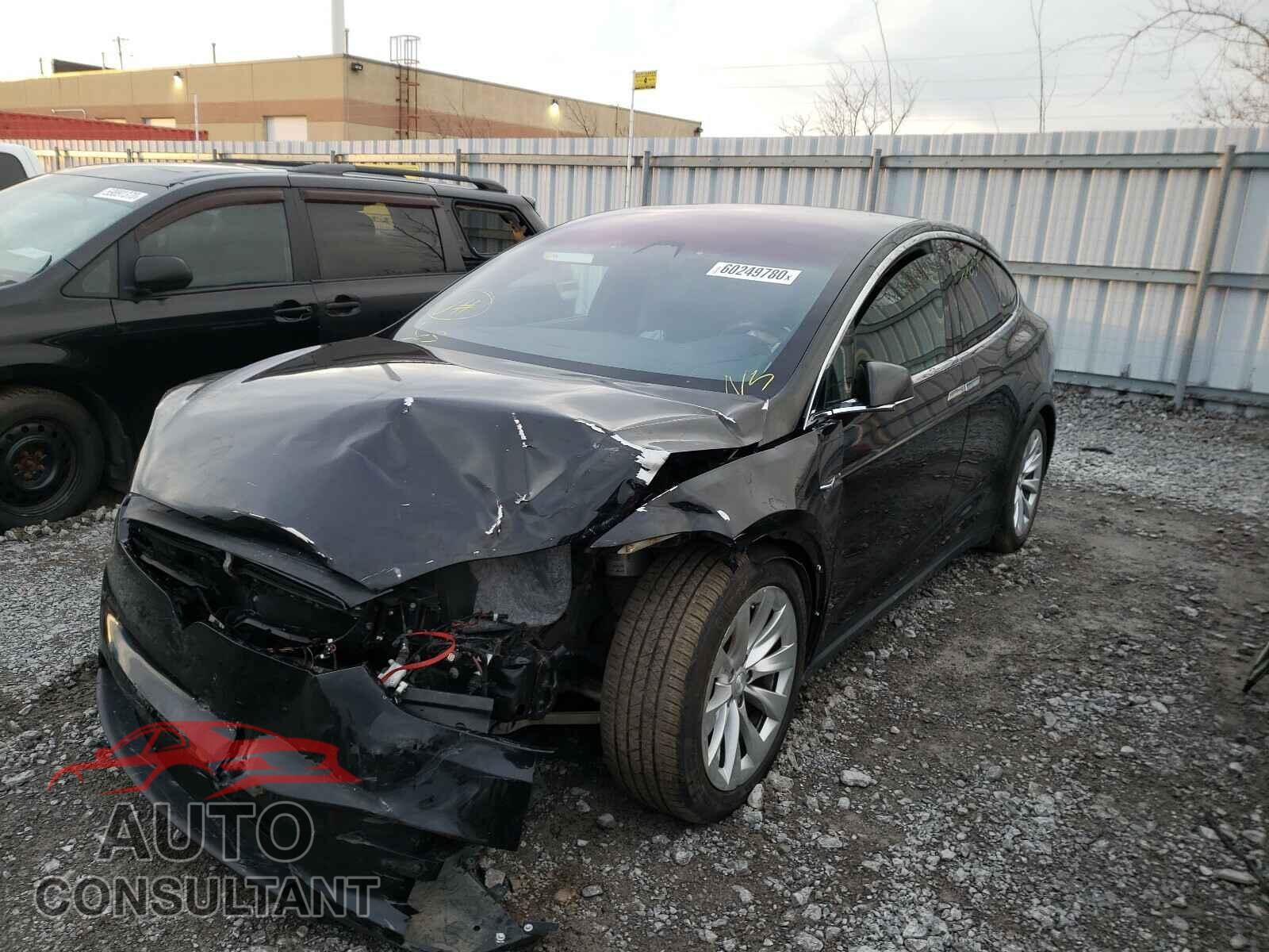 TESLA MODEL X 2017 - 5YJXCDE22HF075576