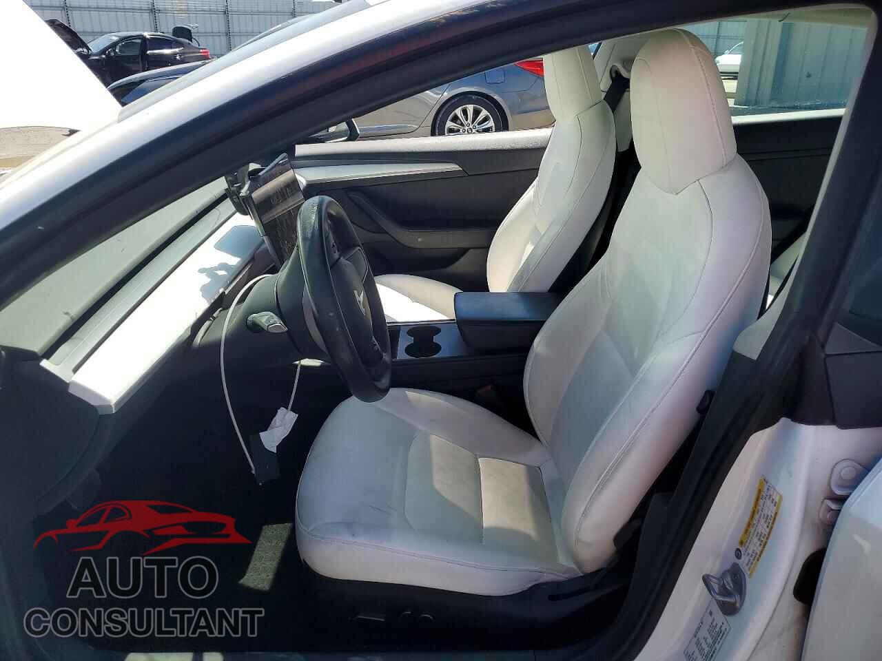 TESLA MODEL 3 2021 - 5YJ3E1EA9MF995147