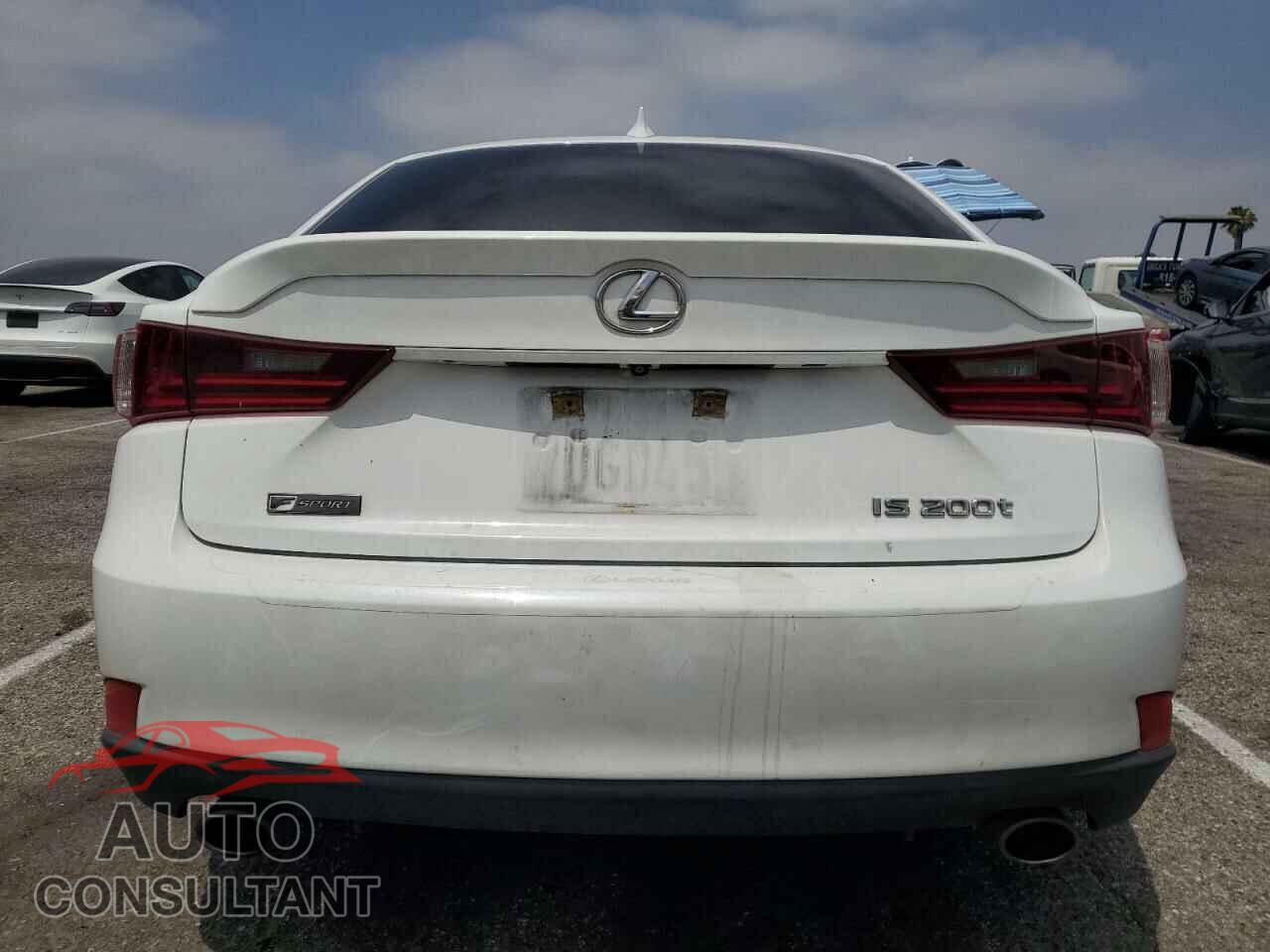 LEXUS IS 2016 - JTHBA1D22G5030782