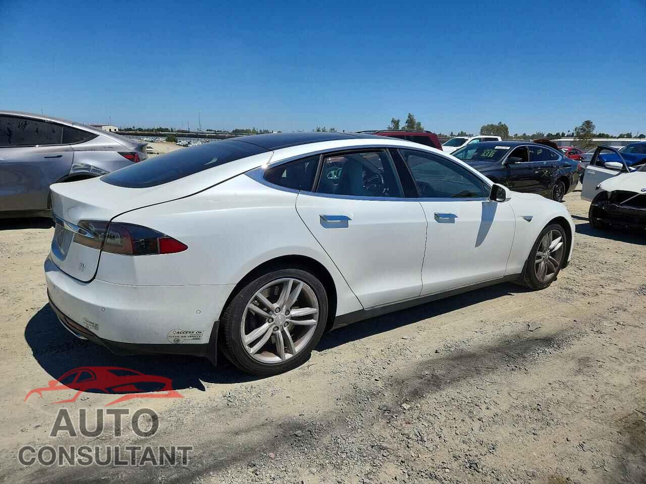 TESLA MODEL S 2015 - 5YJSA1S10FF099415