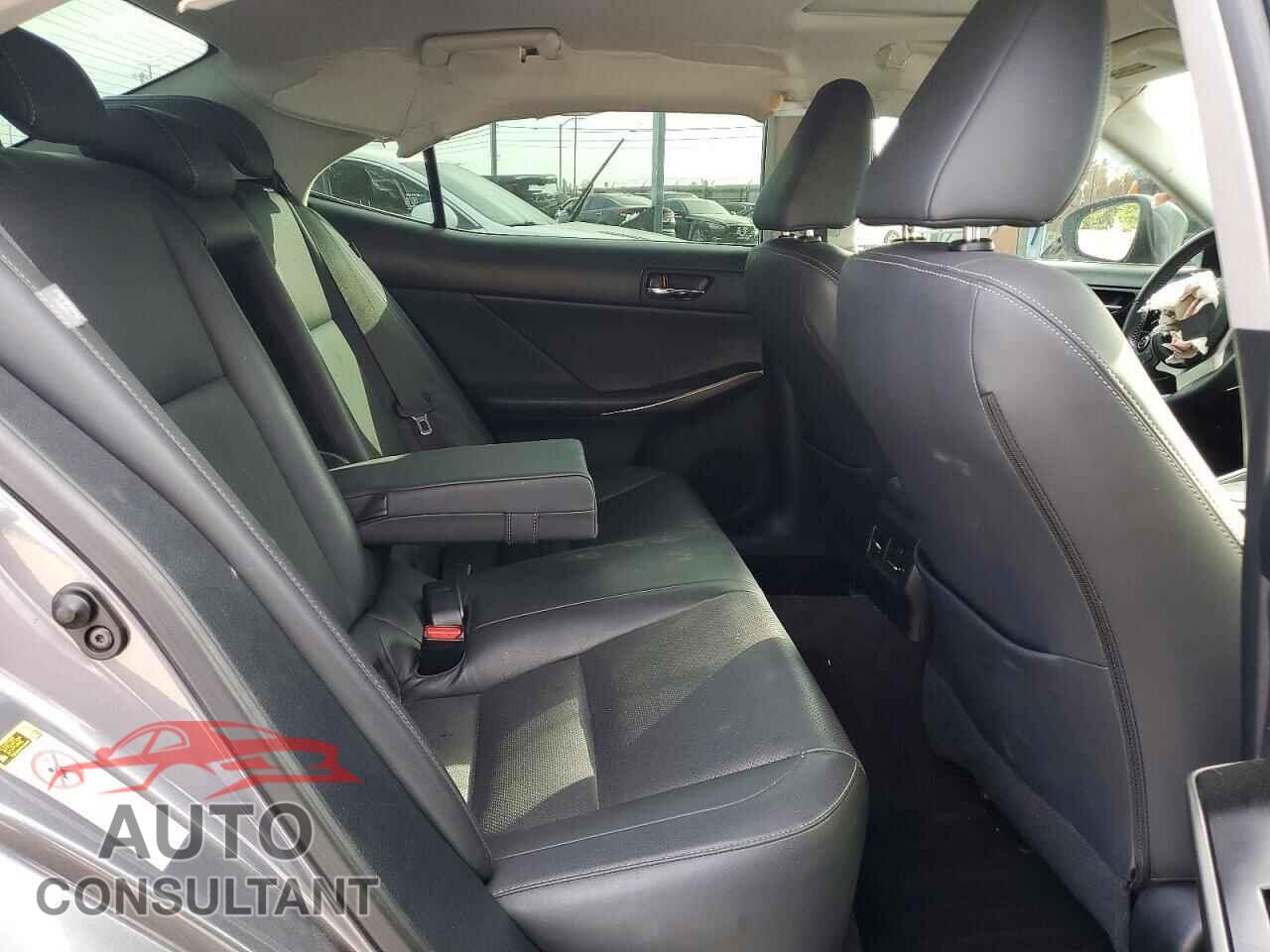 LEXUS IS 2014 - JTHCF1D26E5013275