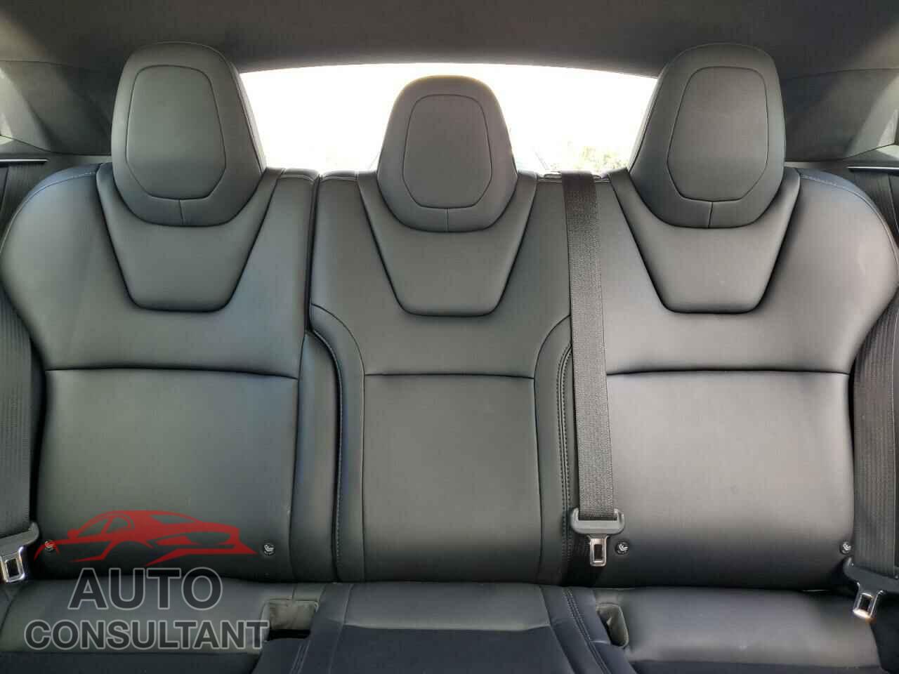 TESLA MODEL S 2018 - 5YJSA1E25JF243828