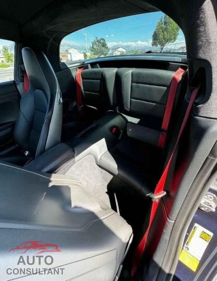 PORSCHE 911 2017 - WP0BB2A97HS136847