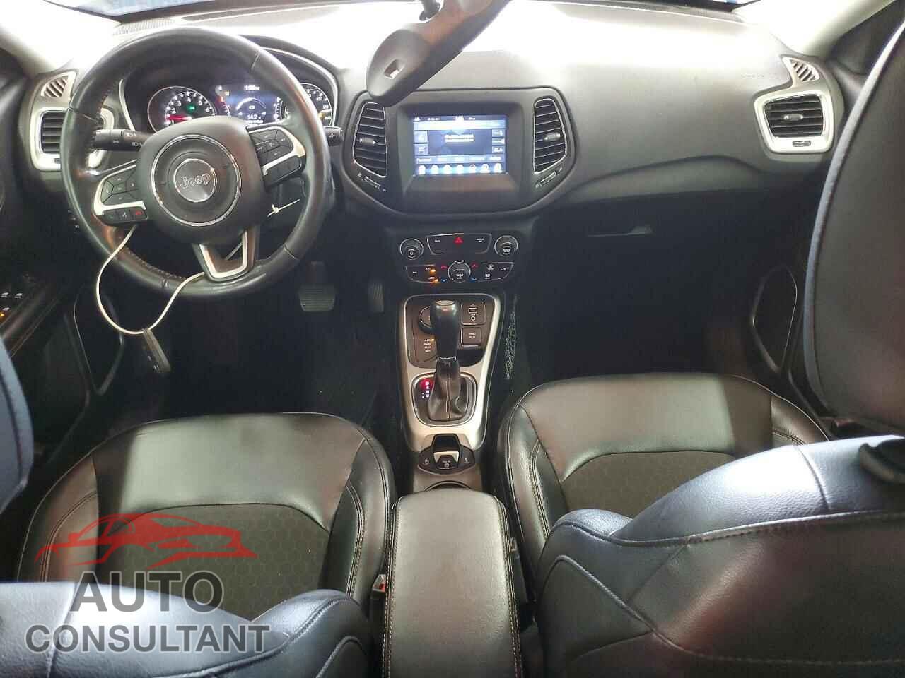 JEEP COMPASS 2018 - 3C4NJDBB9JT168412