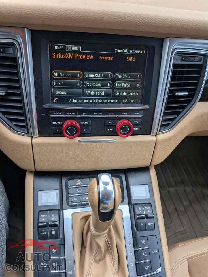 PORSCHE MACAN 2016 - WP1AB2A58GLB46870