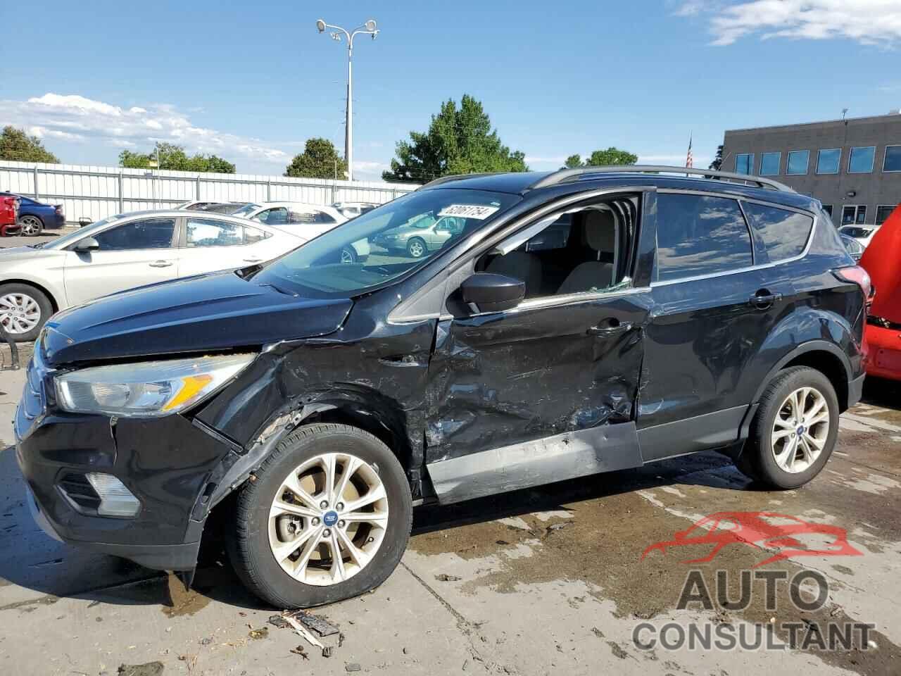 FORD ESCAPE 2018 - 1FMCU9G90JUB48410