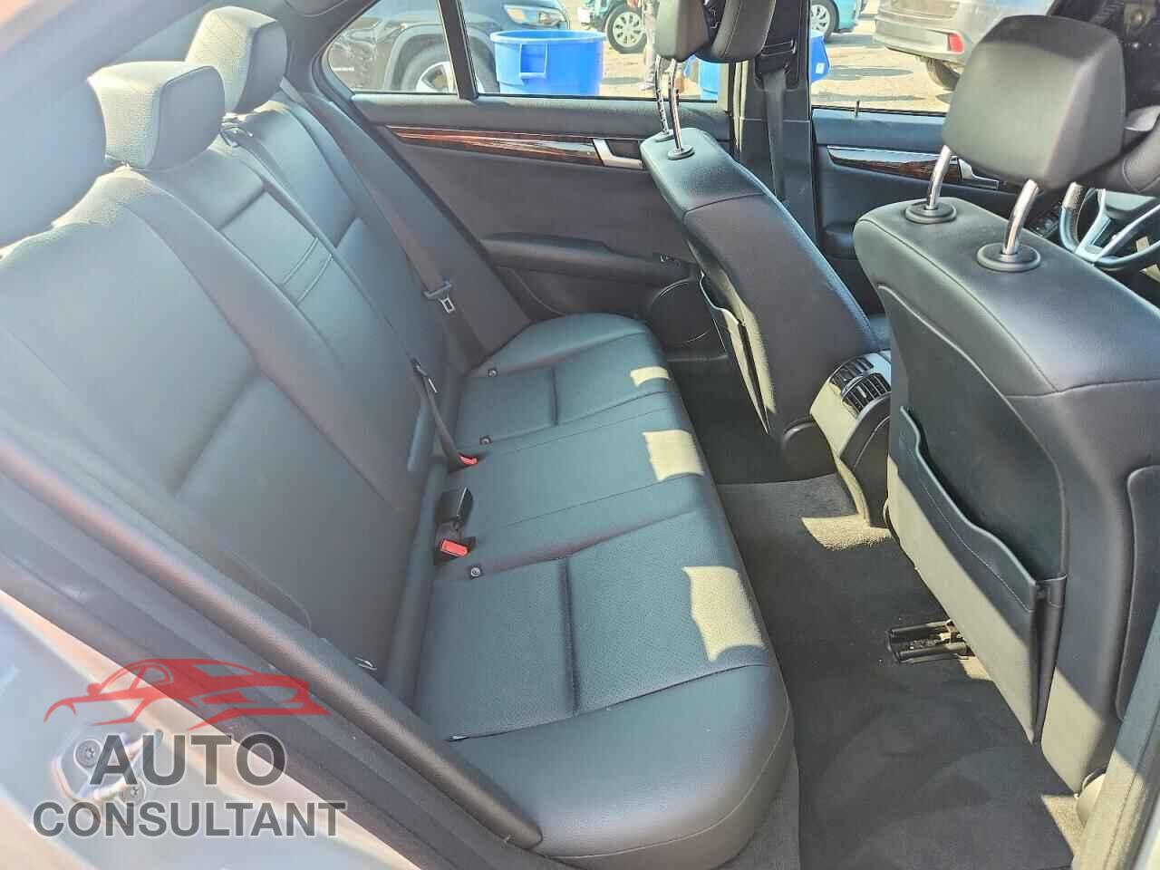 MERCEDES-BENZ C-CLASS 2013 - WDDGF8AB7DA843808