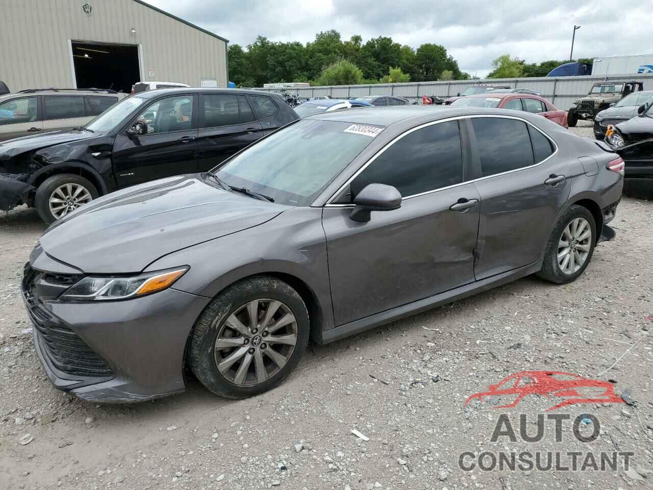 TOYOTA CAMRY 2018 - 4T1B11HKXJU050816