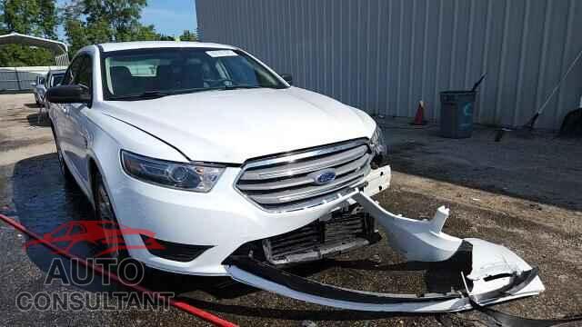 FORD TAURUS 2017 - 1FAHP2D88HG112211
