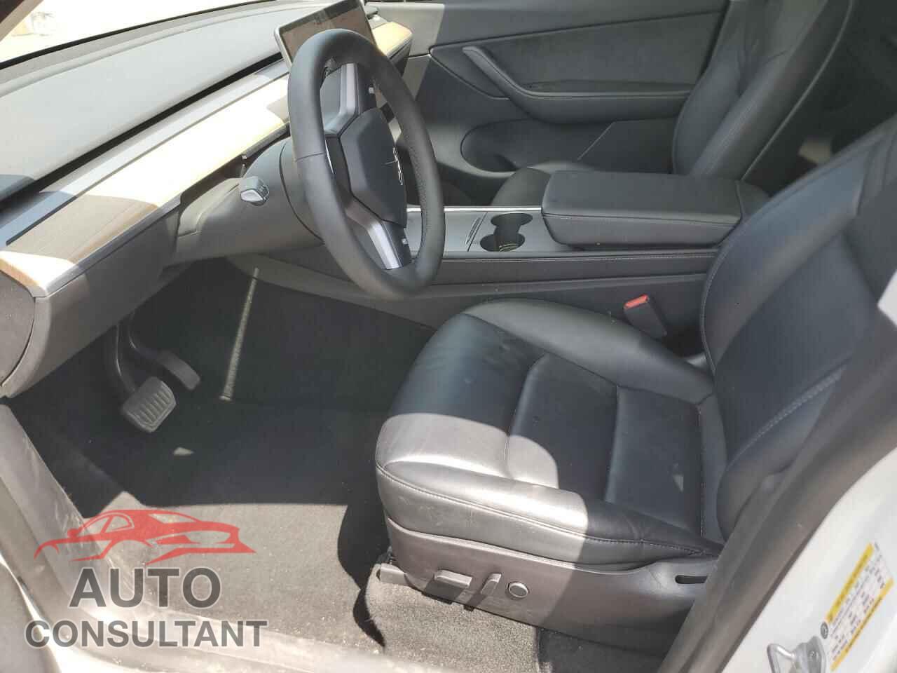 TESLA MODEL Y 2022 - 7SAYGDEE5NF435411