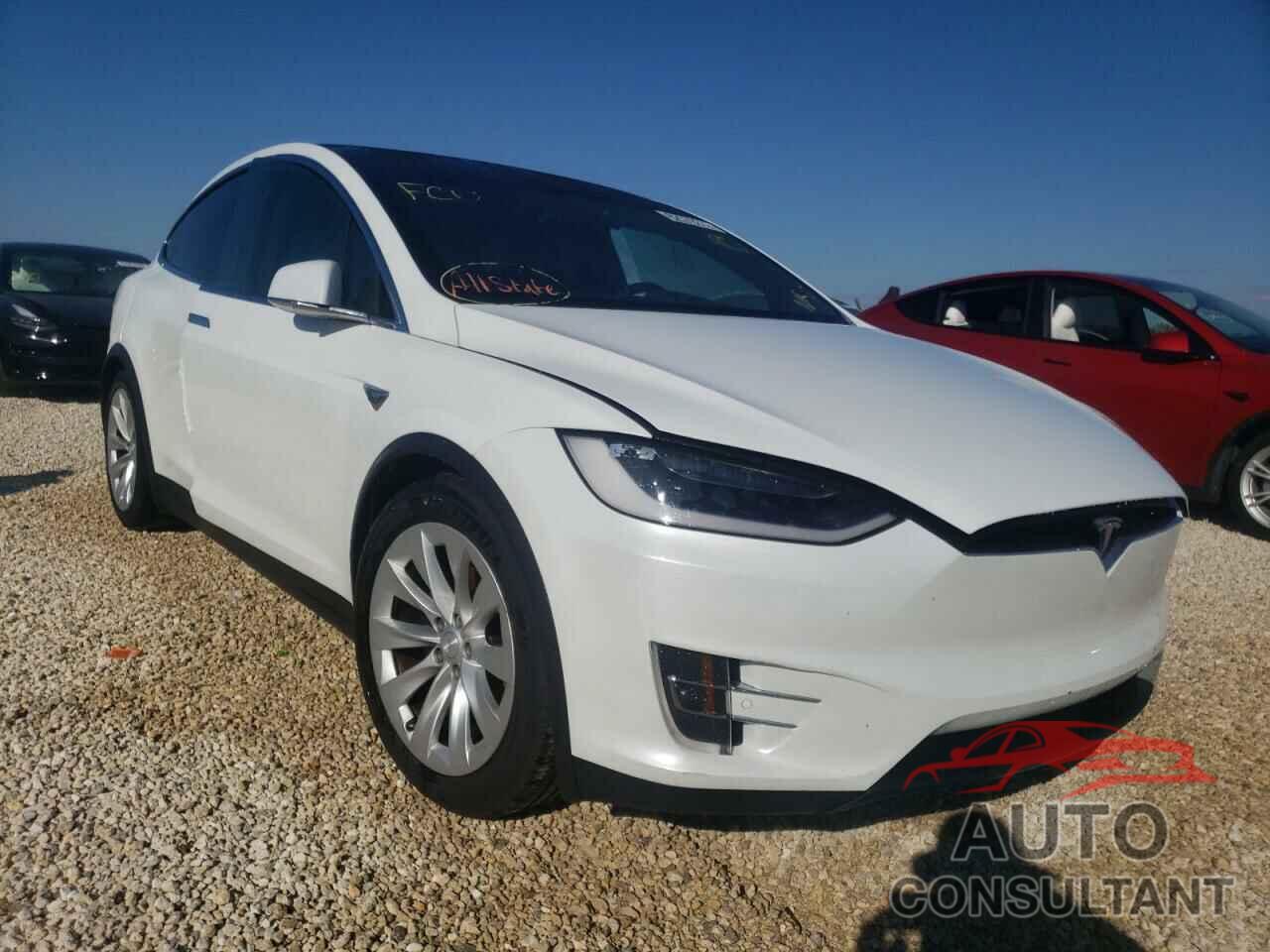 TESLA MODEL X 2017 - 5YJXCBE25HF034606