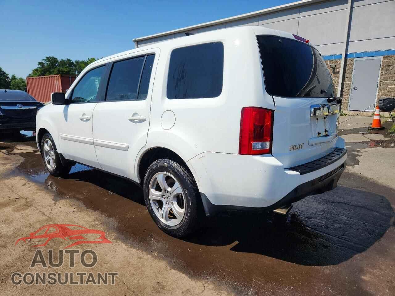 HONDA PILOT 2013 - 5FNYF4H57DB013263